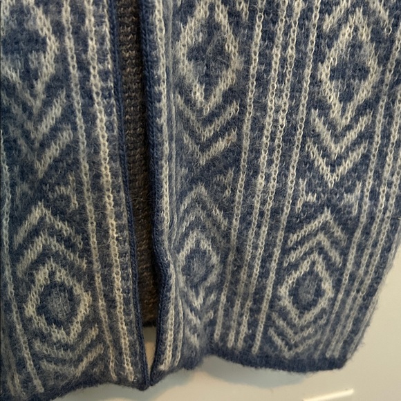 Tenth Mountain Icelandic Wool Sweater L - Picture 6 of 9